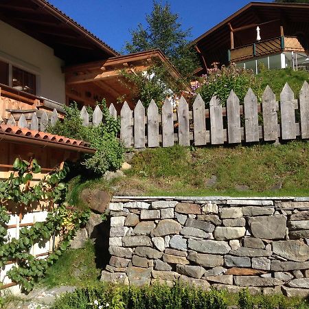 Appartement O. Tom'S Huette Нойщифт им Щубайтал Екстериор снимка