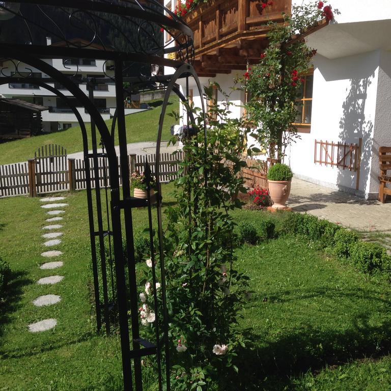 Appartement O. Tom'S Huette Нойщифт им Щубайтал Екстериор снимка
